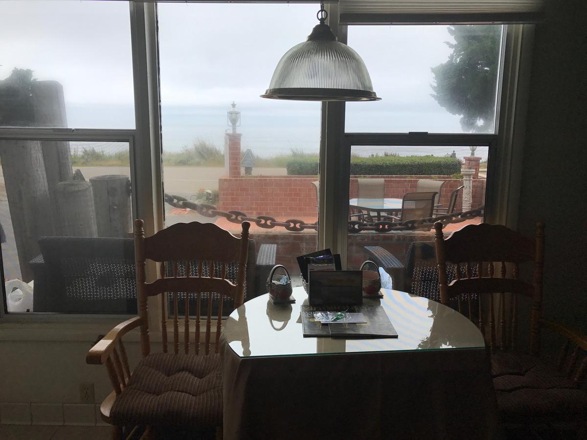 Captain'S Cove Inn Cambria Exteriér fotografie